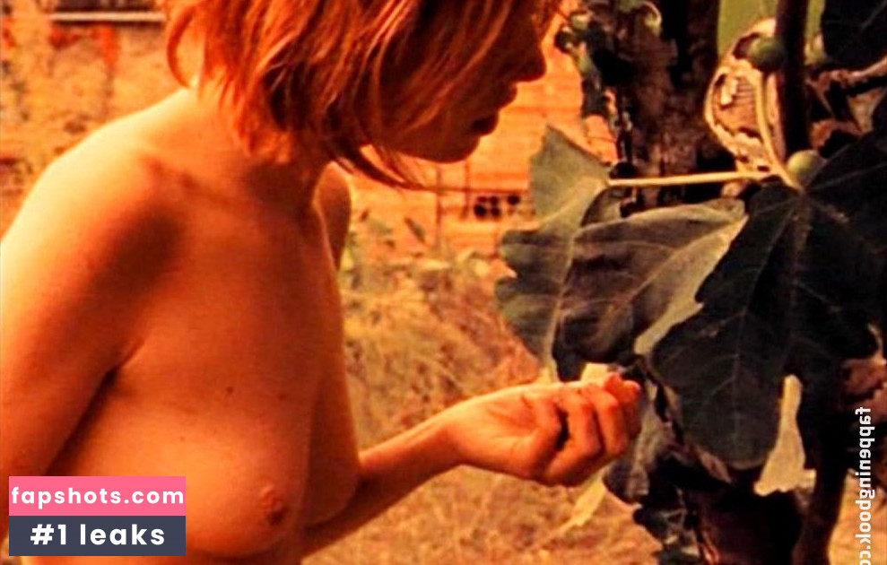 Hanne Klintoe gallery photo #19