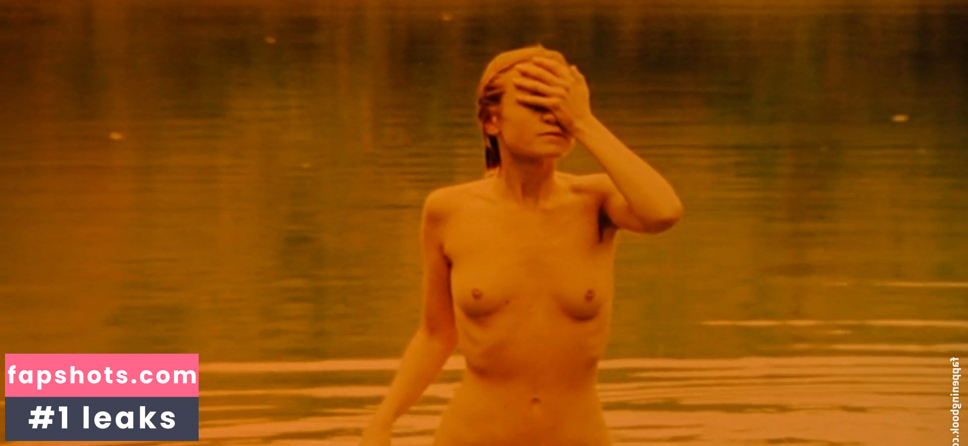 Hanne Klintoe gallery photo #6