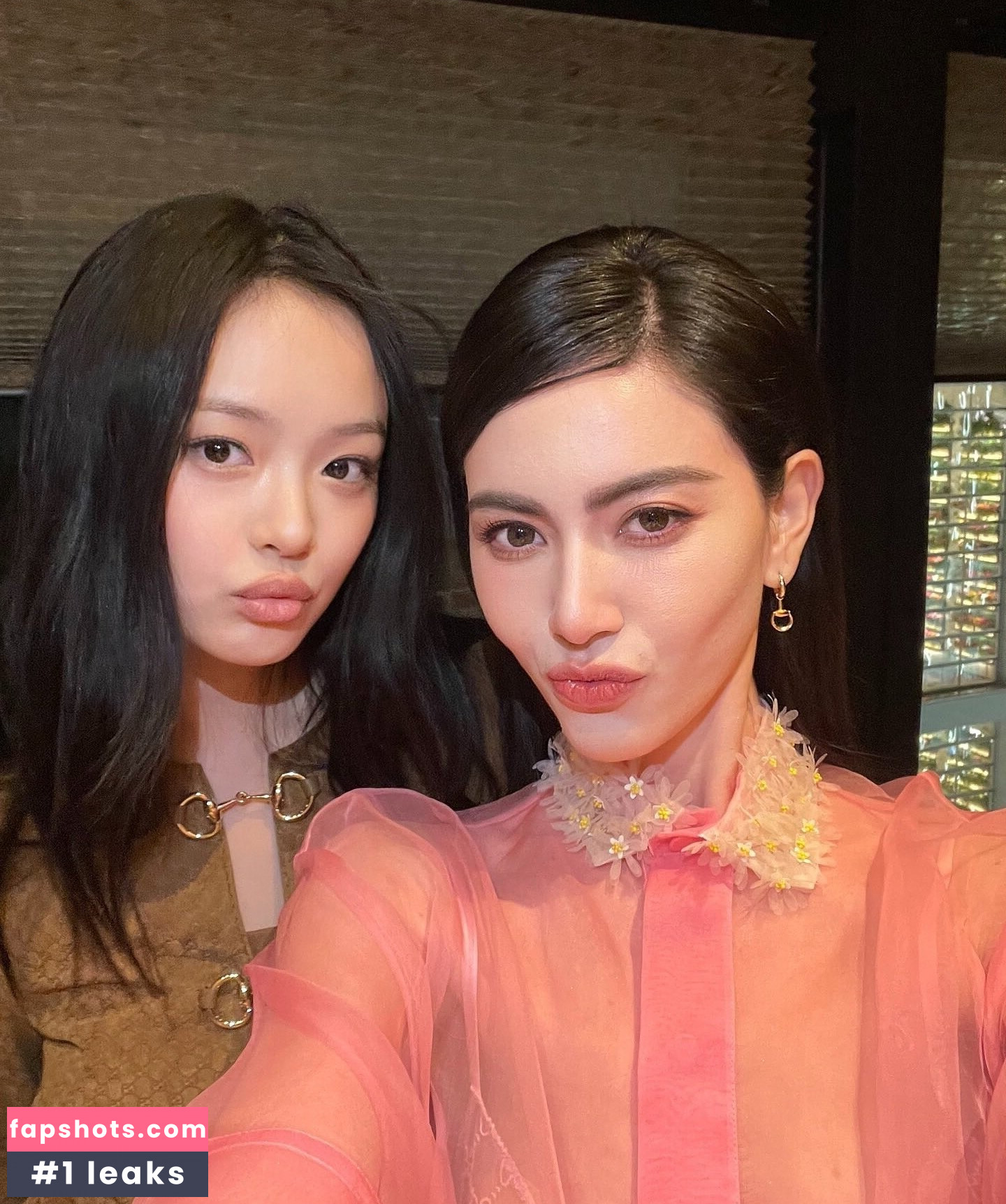 Hanni Pham gallery photo #38