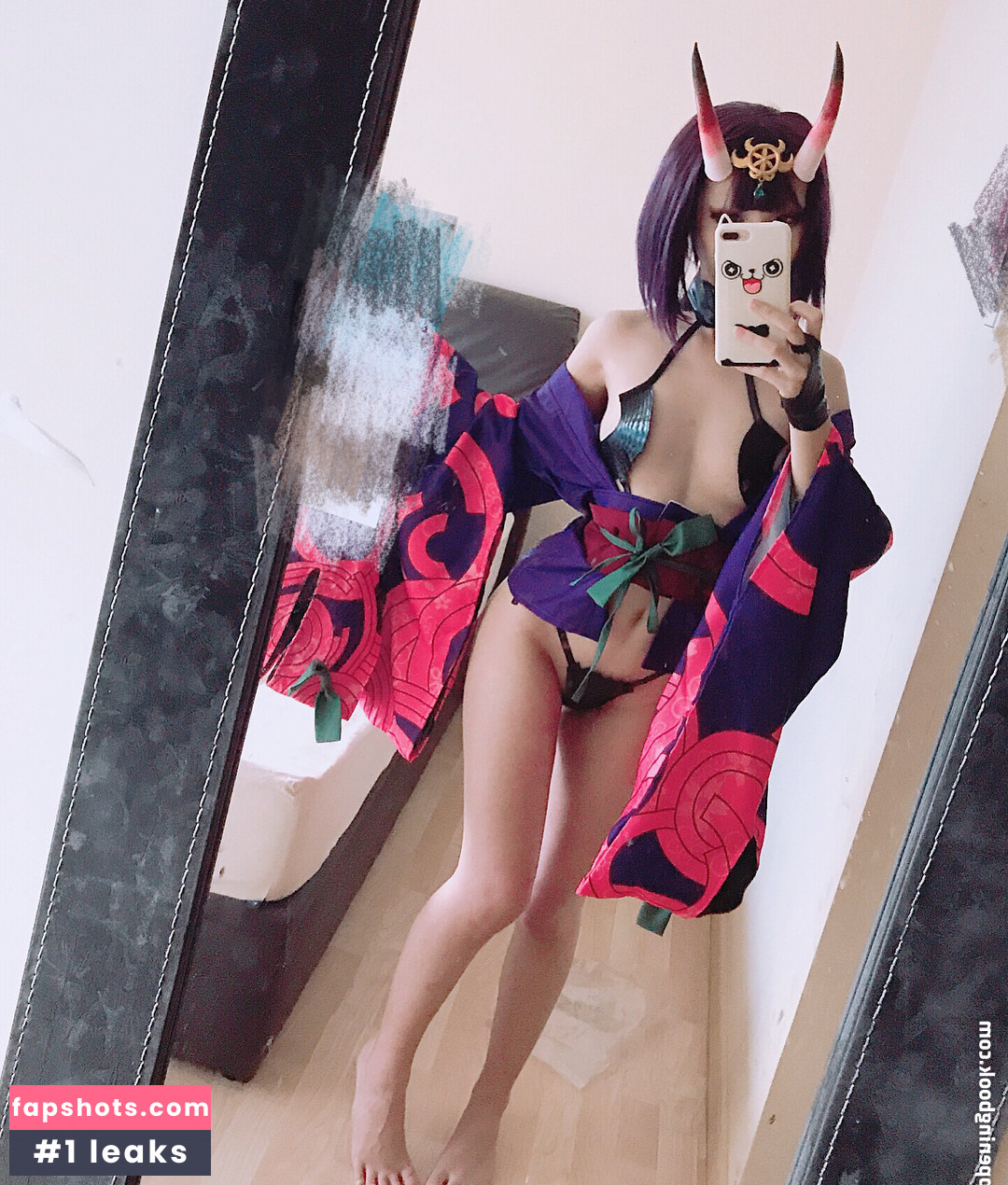 Haoriiii nude babe gallery