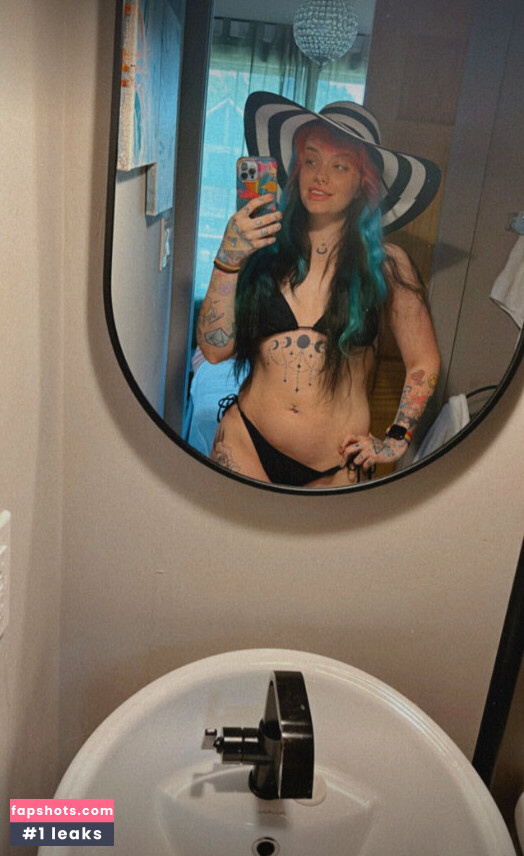 happilyeverawful gallery photo #9