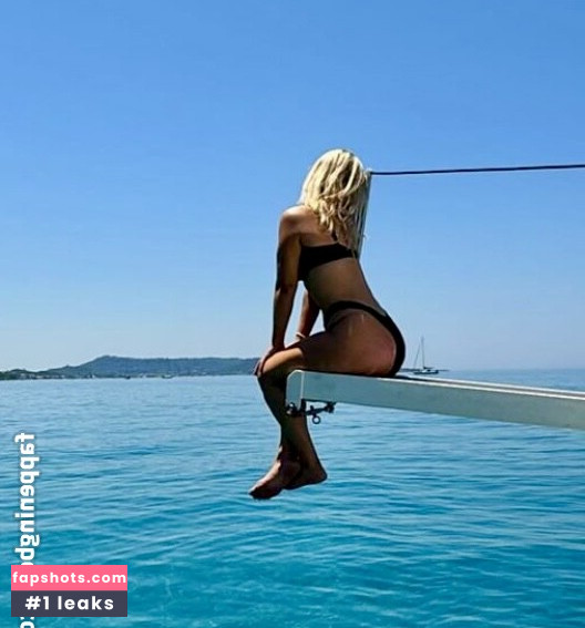 Hari Beavis Nude Leaks OnlyFans Photos #40 - LeakJerk