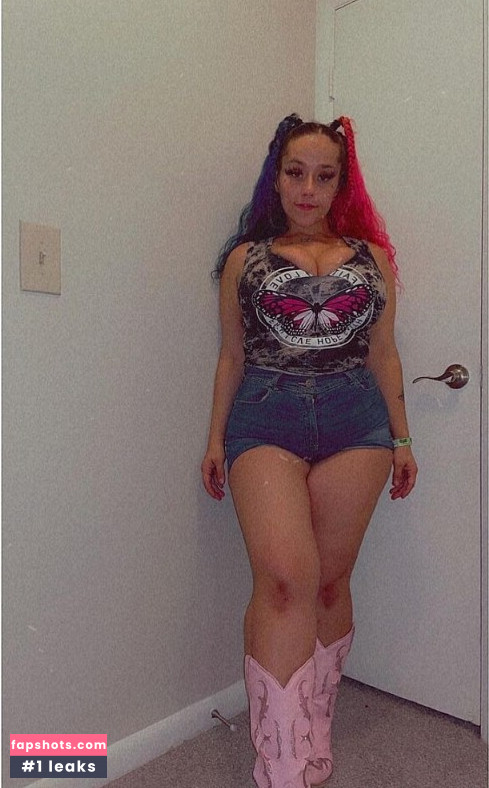 Harlee Queeni gallery photo #2