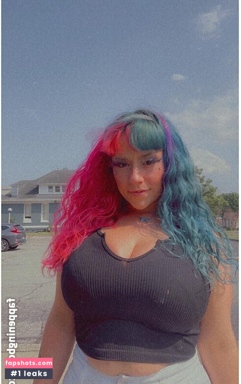 Harlee Queeni gallery photo #15