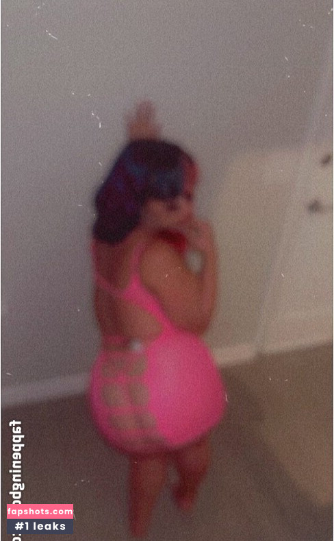 Harlee Queeni gallery photo #16