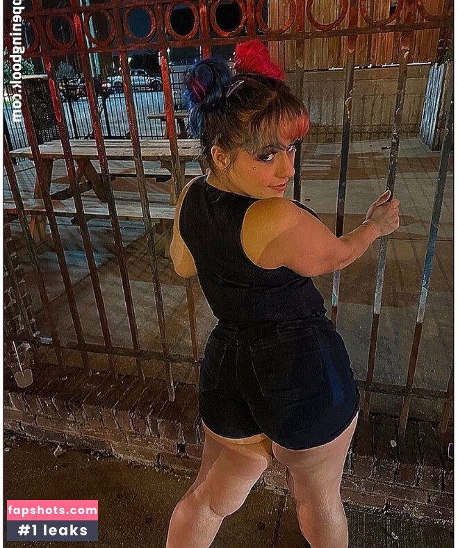 Harlee Queeni gallery photo #5