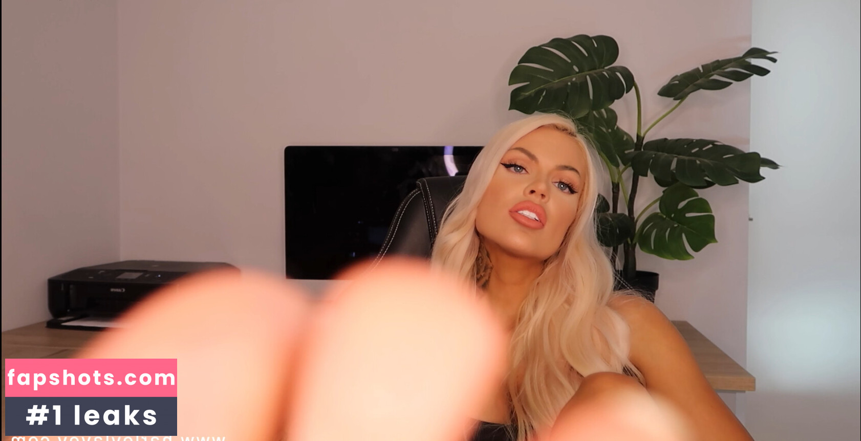 Harley LaVey gallery photo #32