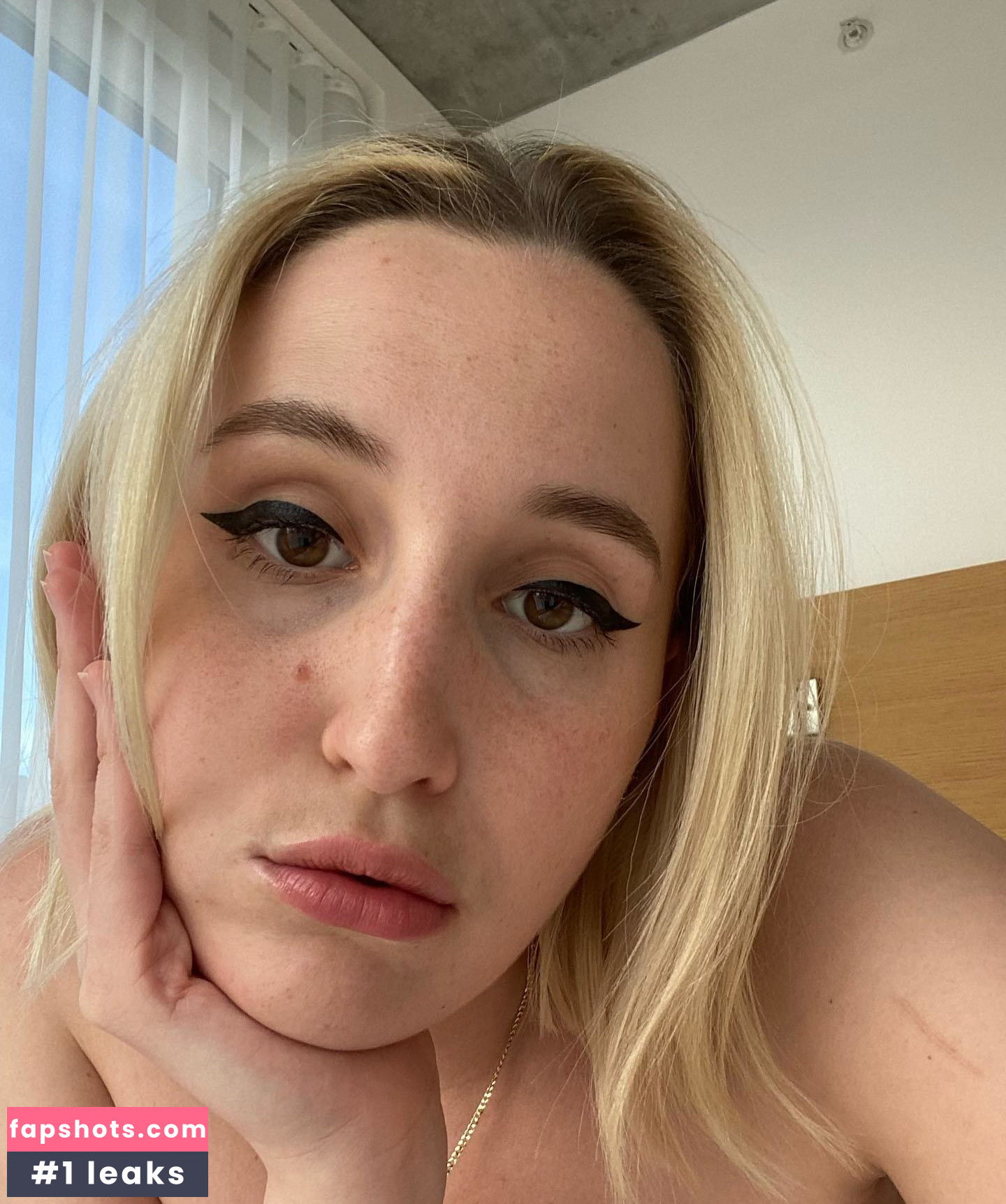 Harley Quinn Smith gallery photo #118
