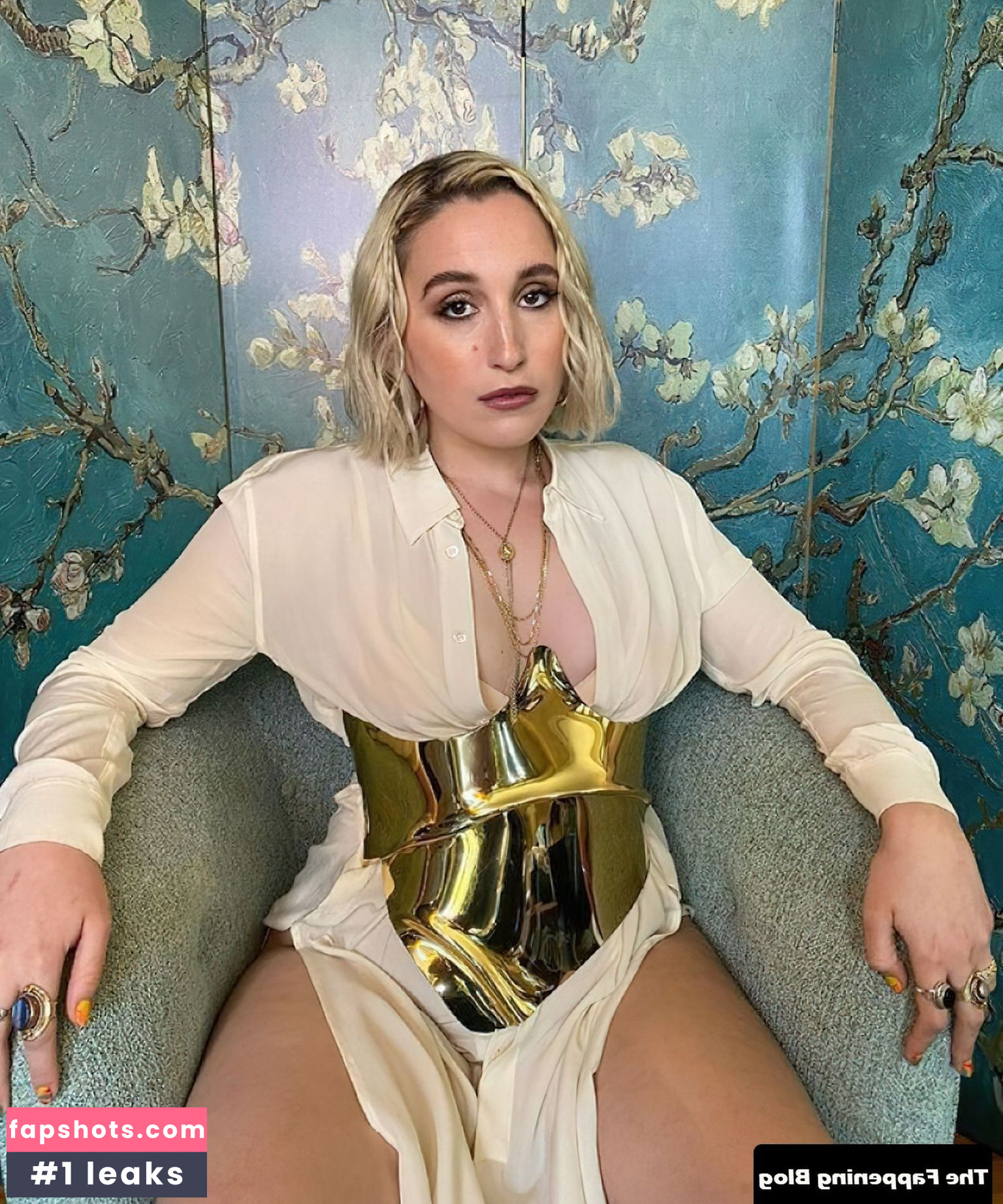 Harley Quinn Smith gallery photo #161