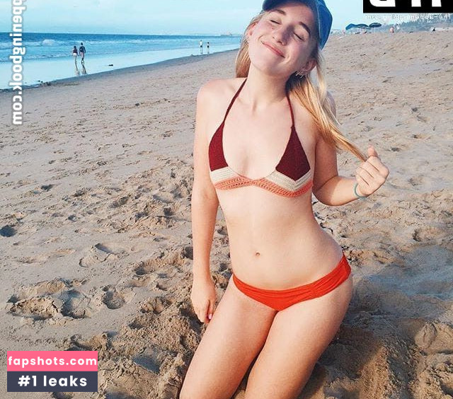 Harley Quinn Smith gallery photo #162