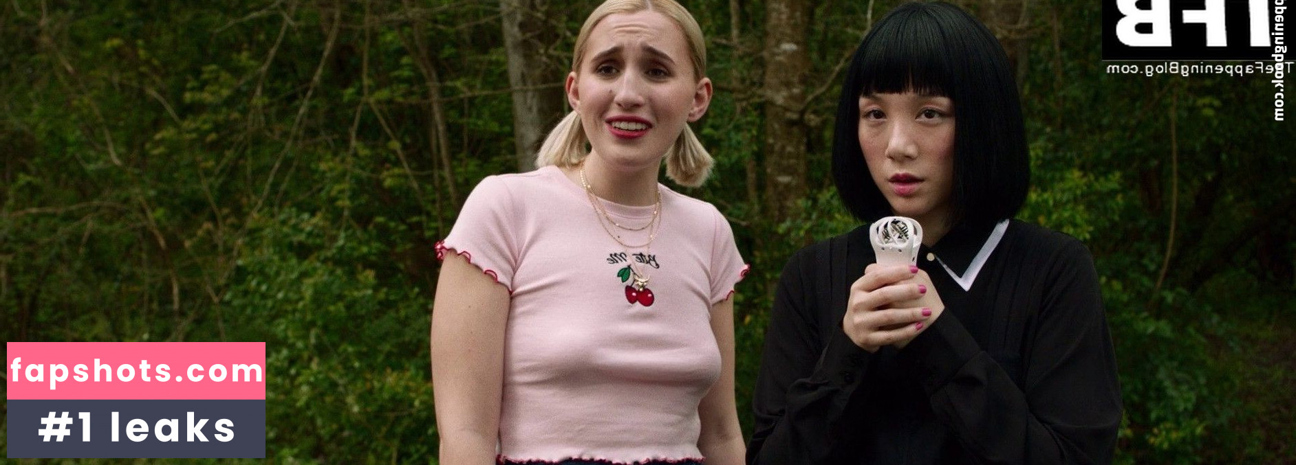 Harley Quinn Smith gallery photo #163