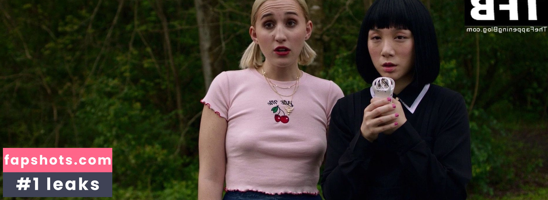 Harley Quinn Smith gallery photo #164