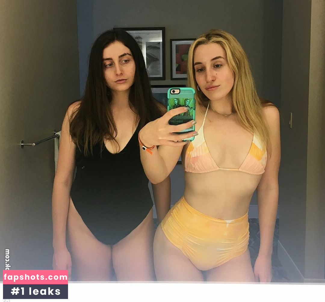 Harley Quinn Smith gallery photo #99