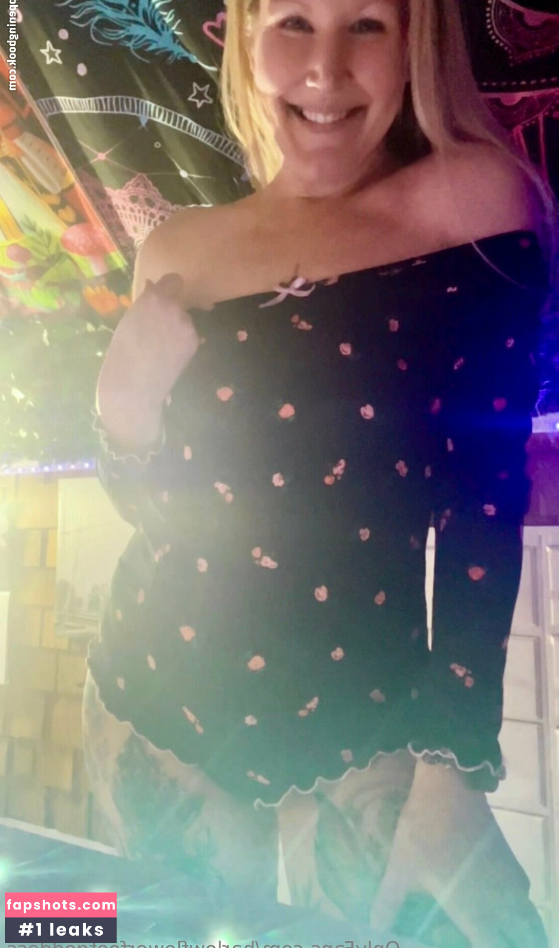 harlowflowerfootgoddess gallery photo #16