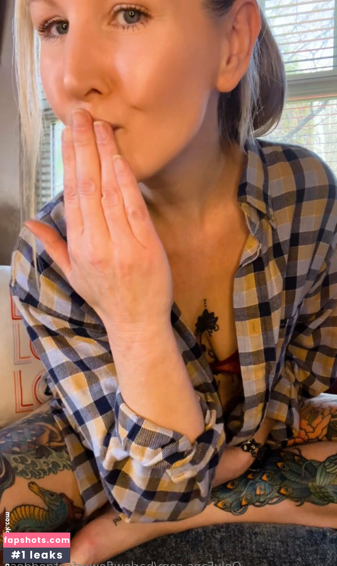 harlowflowerfootgoddess gallery photo #28