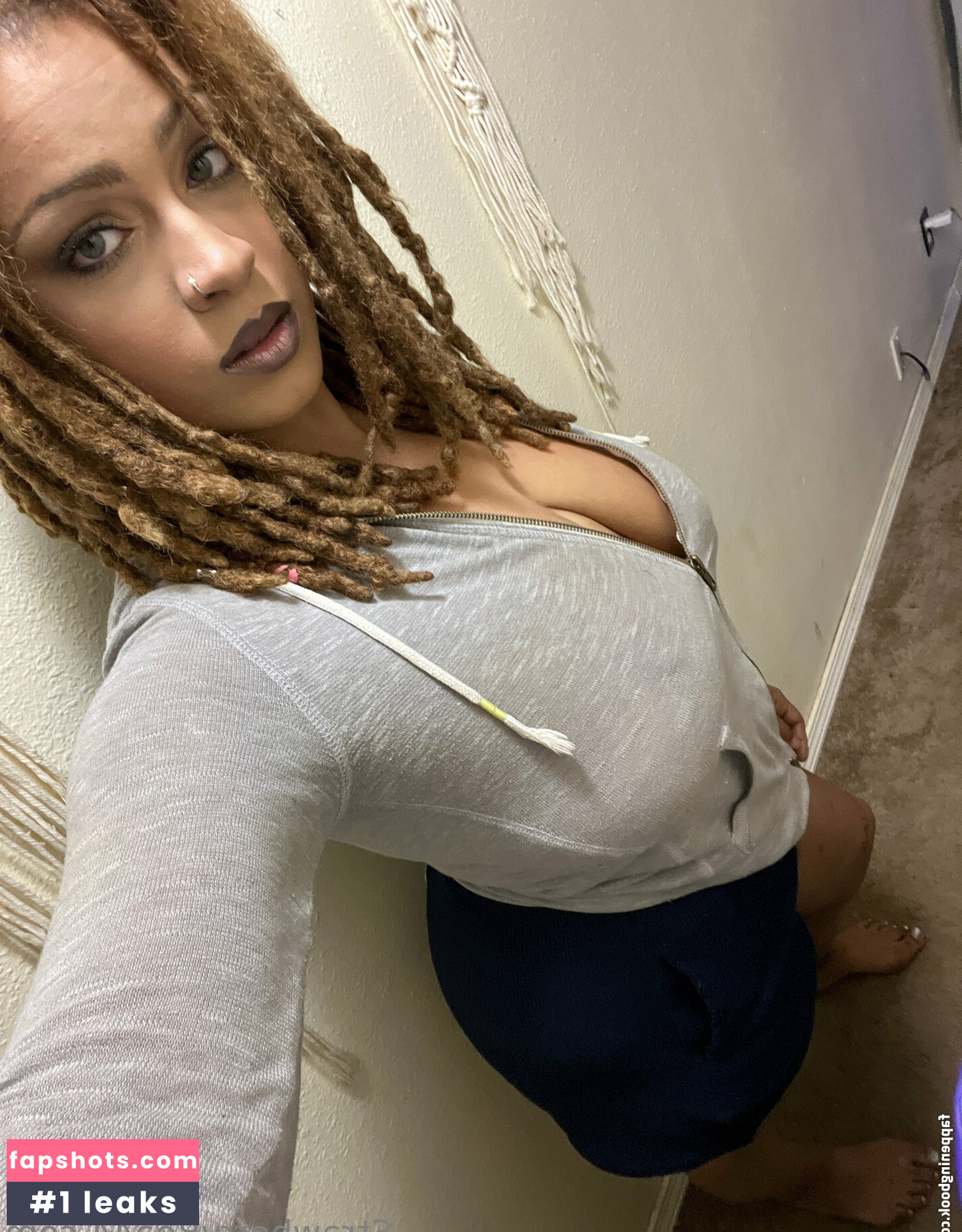 harmonistrawberry gallery photo #17