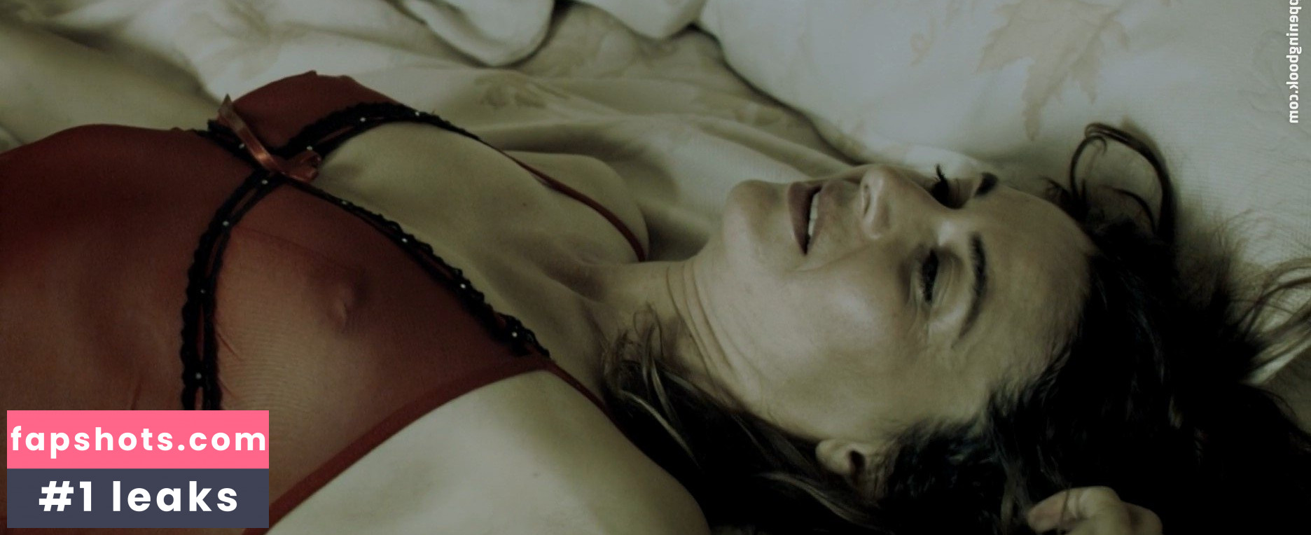 Hatice Aslan nude babe gallery