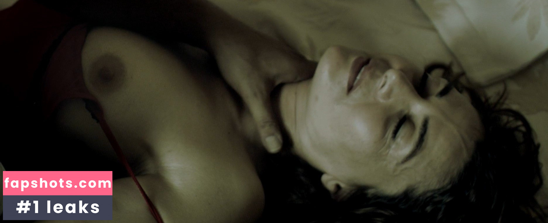 Hatice Aslan gallery photo #6