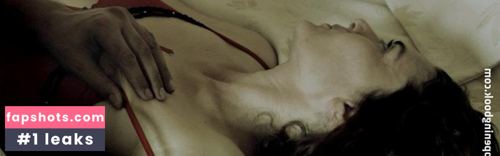 Hatice Aslan gallery photo #9