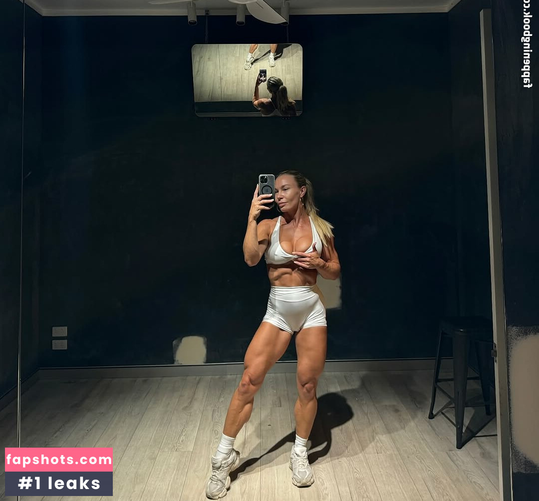 Hattie Boydle gallery photo #11