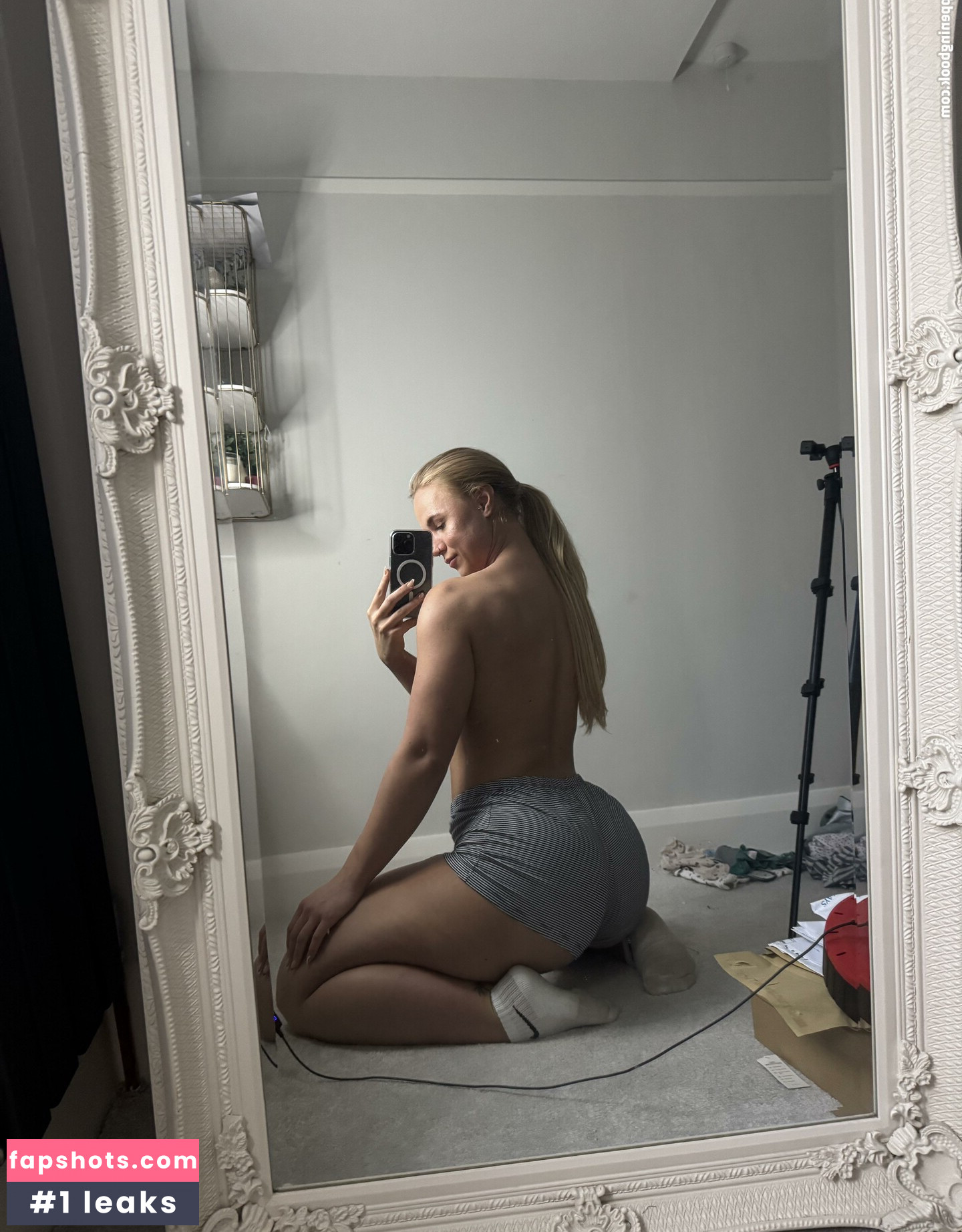 Hattie James gallery photo #32