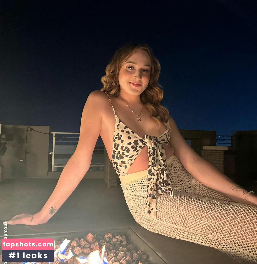 Haven Rose gallery photo #55