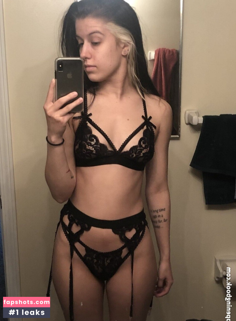 Hawlee Cromwell gallery photo #8