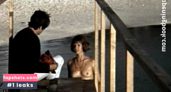 Haydée Politoff gallery photo #12