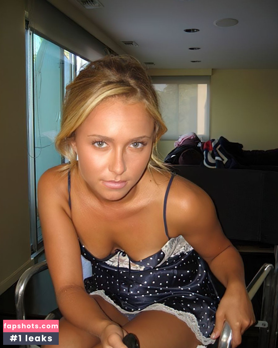 Hayden Panettiere Nude Leaks OnlyFans Photos #228 - Fapshots
