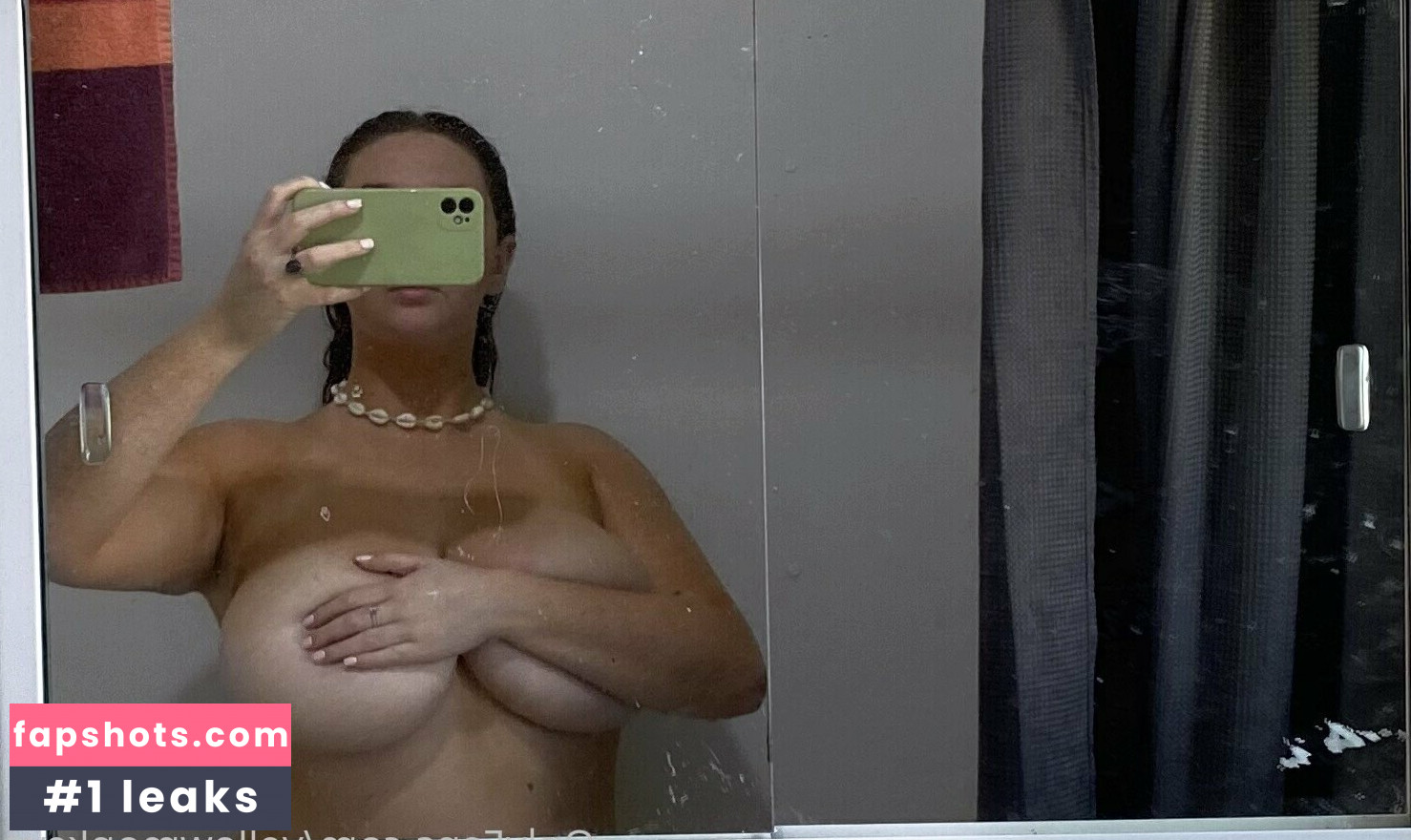 Hayley Aurisch gallery photo #38