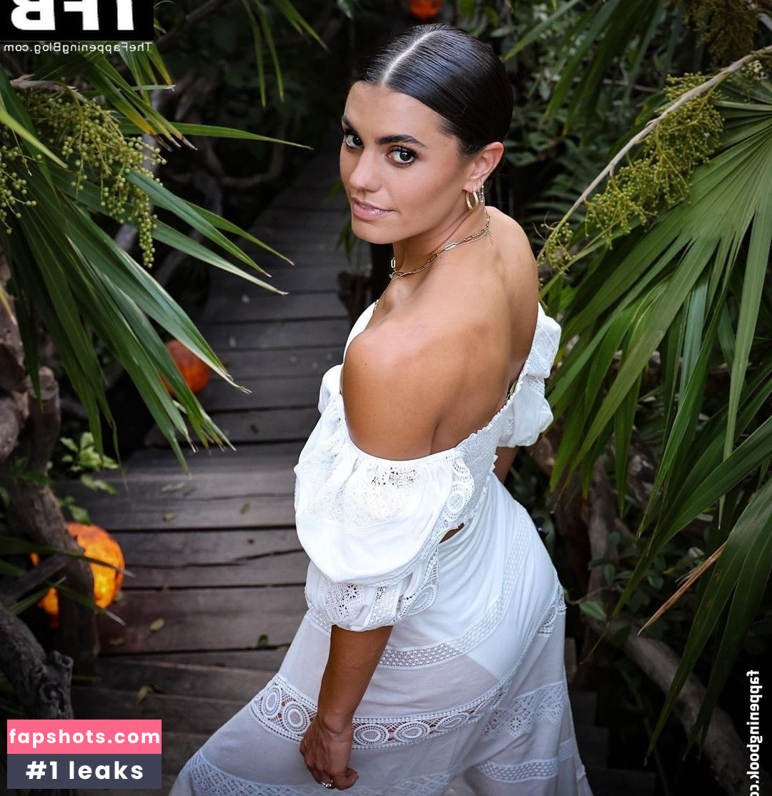 Hayley Erbert gallery photo #4