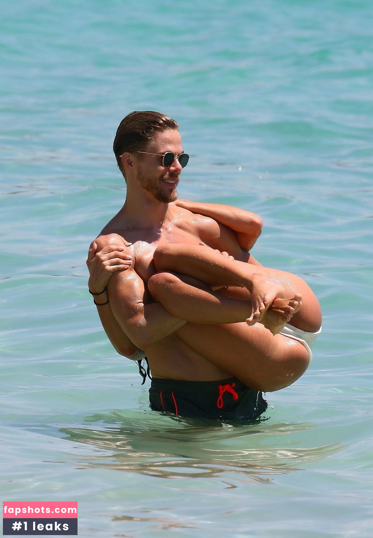 Hayley Erbert gallery photo #47