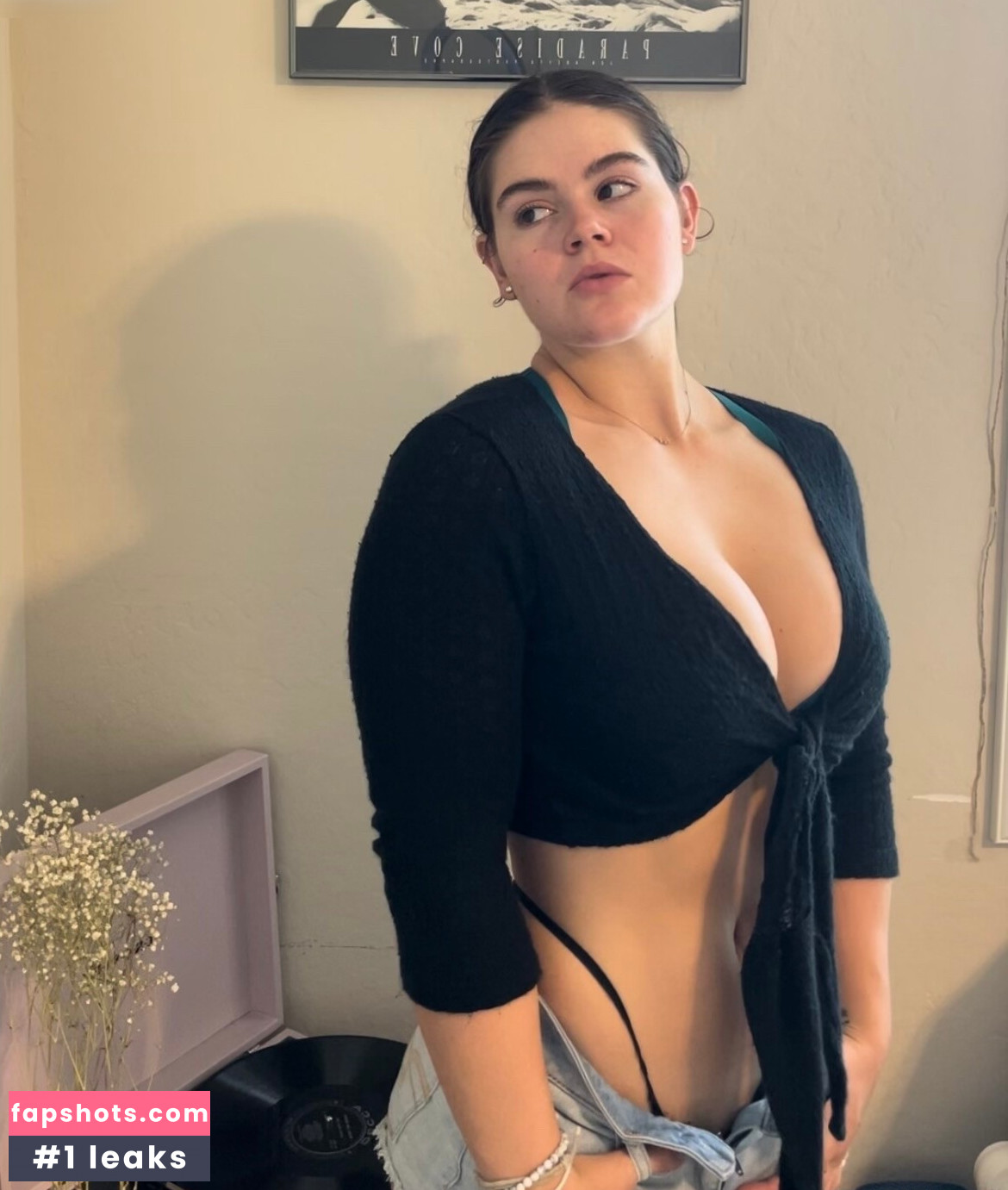 Hayley Hamilton gallery photo #7