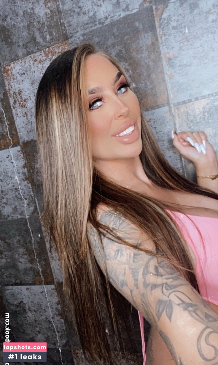 Hayley Maye gallery photo #20