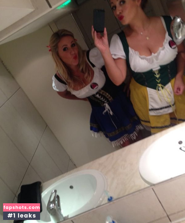 Hayley McQueen Nude Leaks OnlyFans Photos #26 - LeakJerk