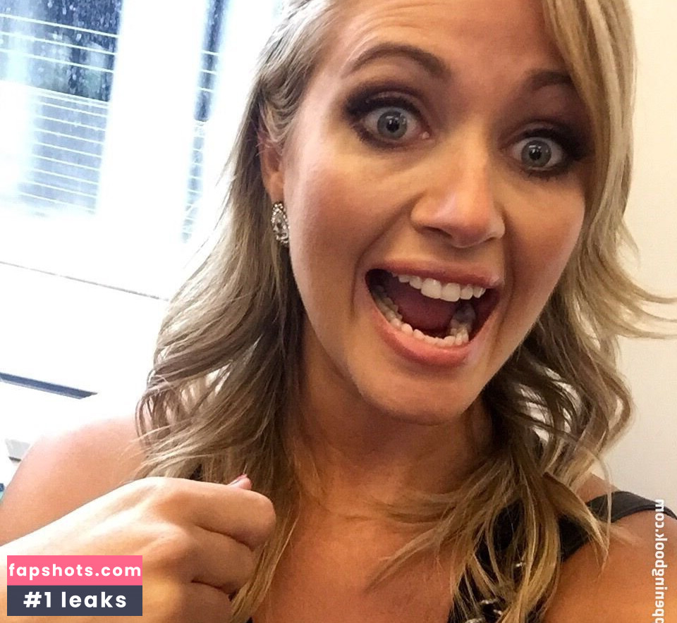 Hayley McQueen Nude Leaks OnlyFans Photos #39 - LeakJerk