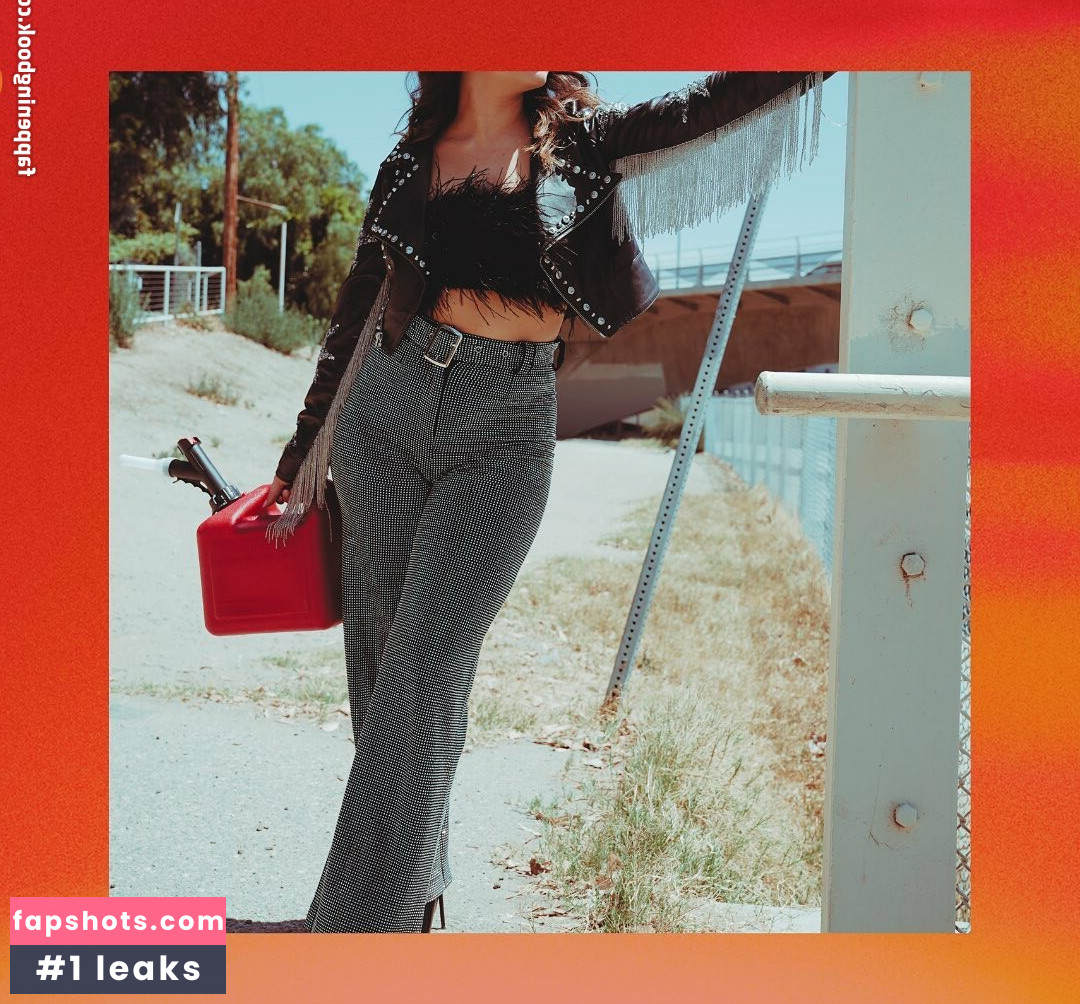 Hayley Orrantia Filtración Desnuda OnlyFans Foto #22 - Fapshots