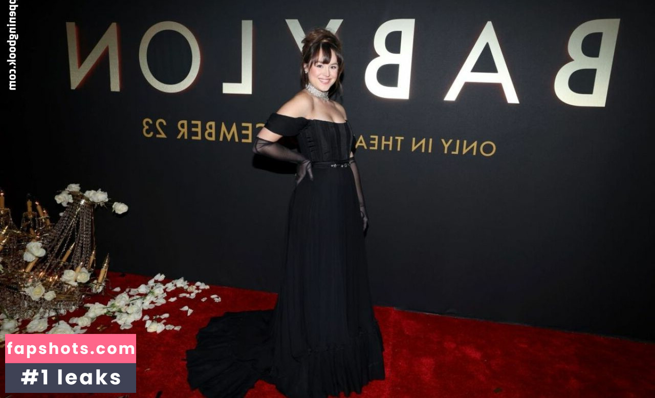 Hayley Orrantia Filtración Desnuda OnlyFans Foto #8 - Fapshots