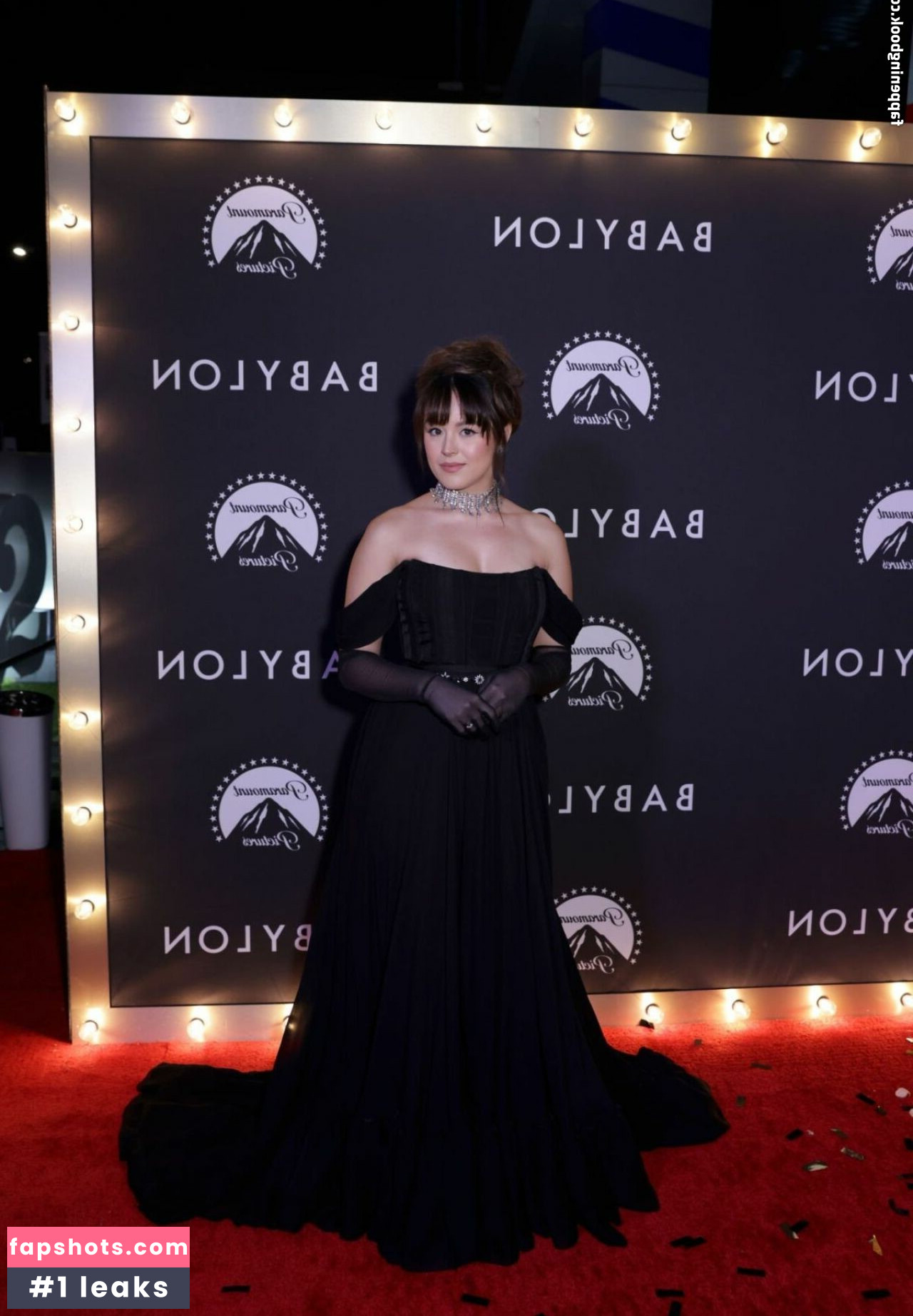 Hayley Orrantia Filtración Desnuda OnlyFans Foto #9 - Fapshots