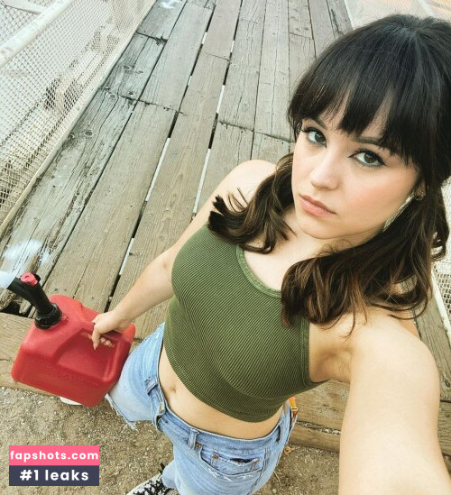 Hayley Orrantia- The Goldbergs TV Show Nude Leaks OnlyFans Photos #27 - Fapshots