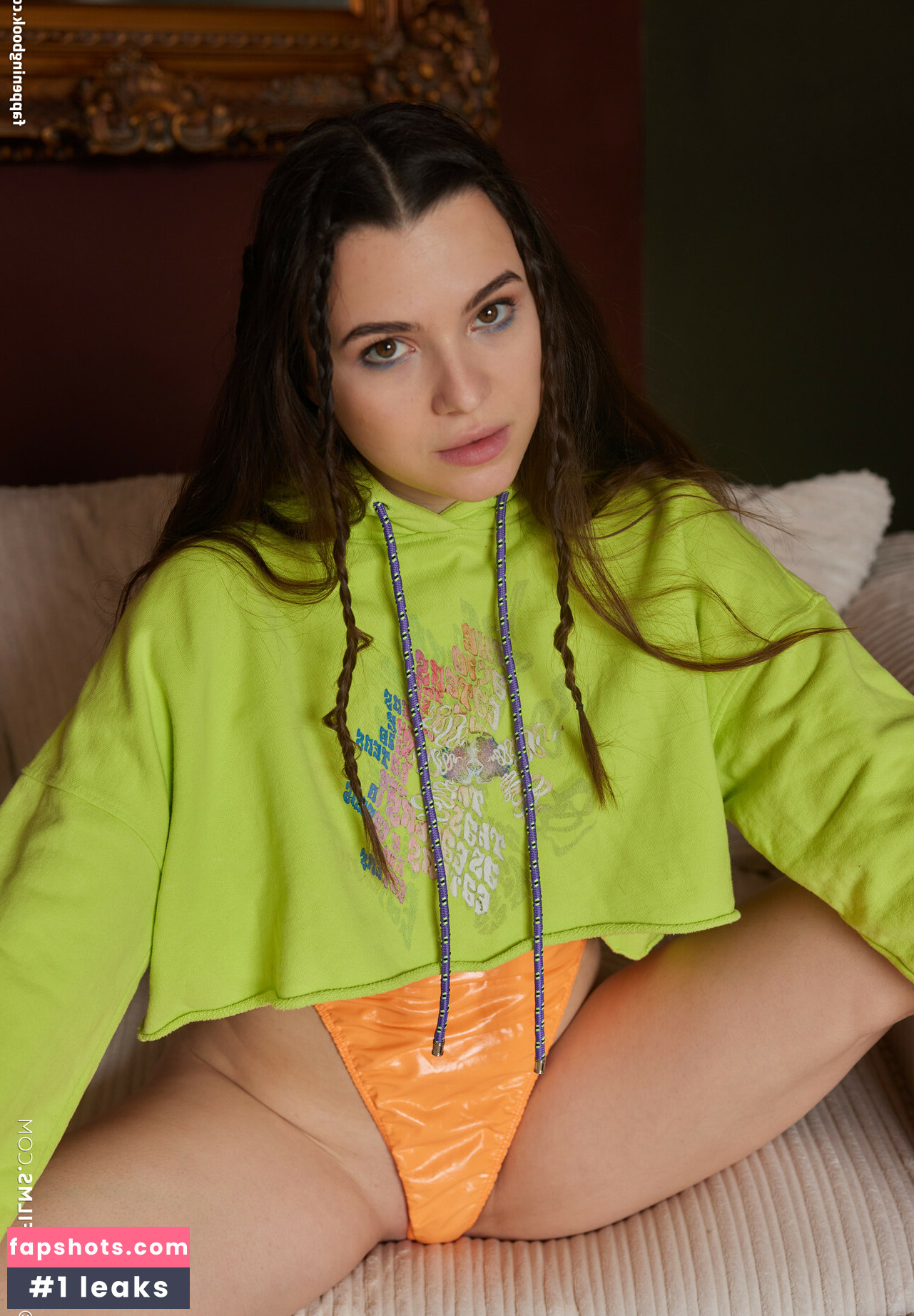 Hayli Sanders gallery photo #28