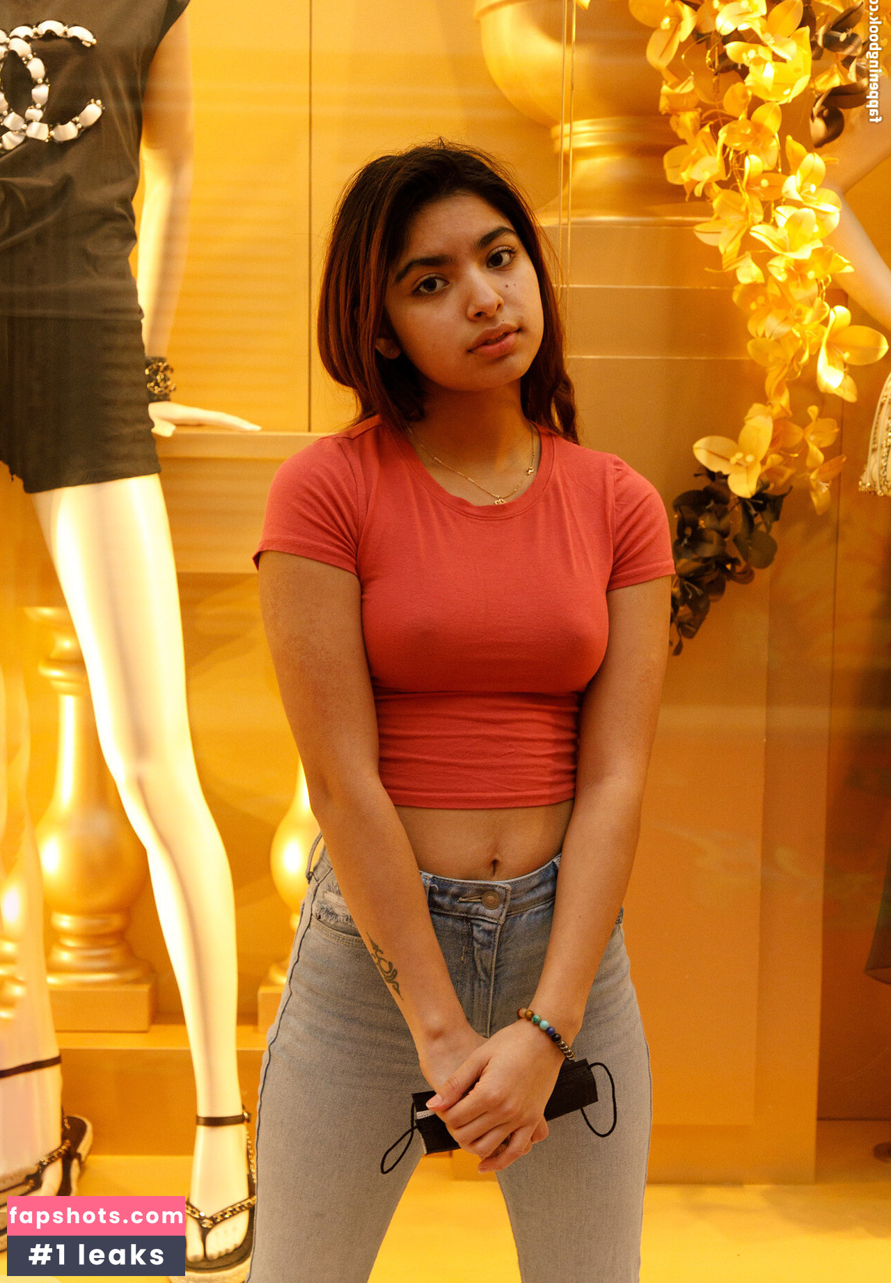 Hazel Heart gallery photo #64