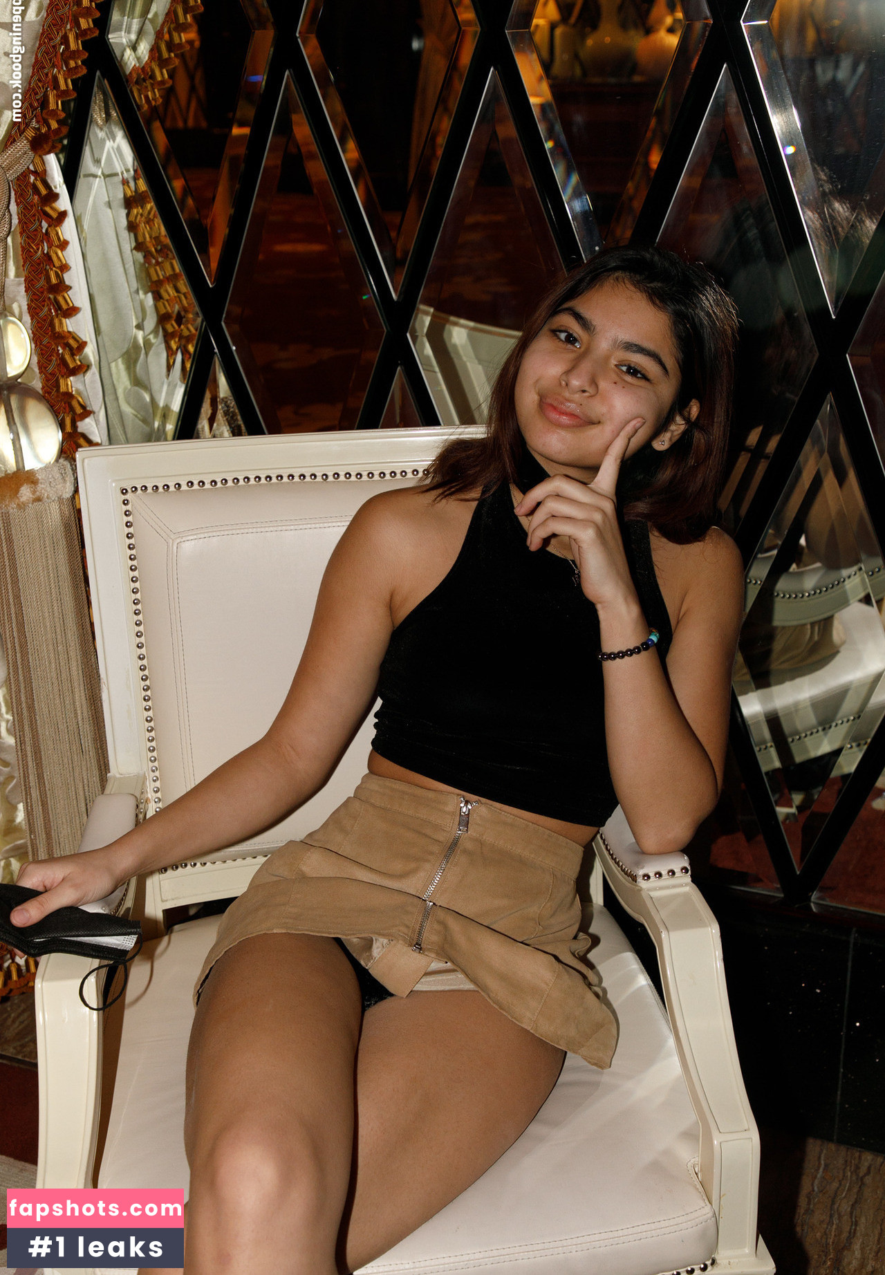 Hazel Heart gallery photo #78