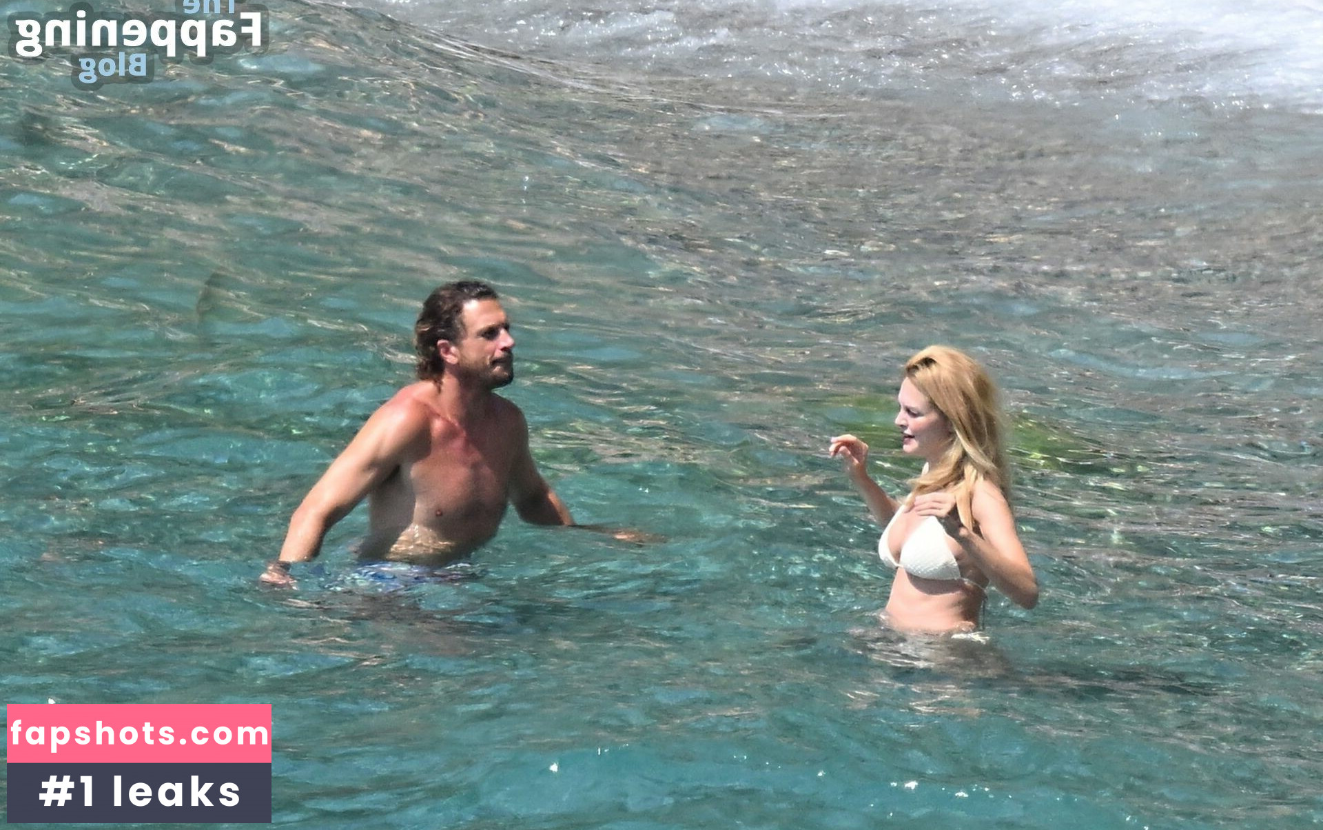 Heather Graham gallery photo #128