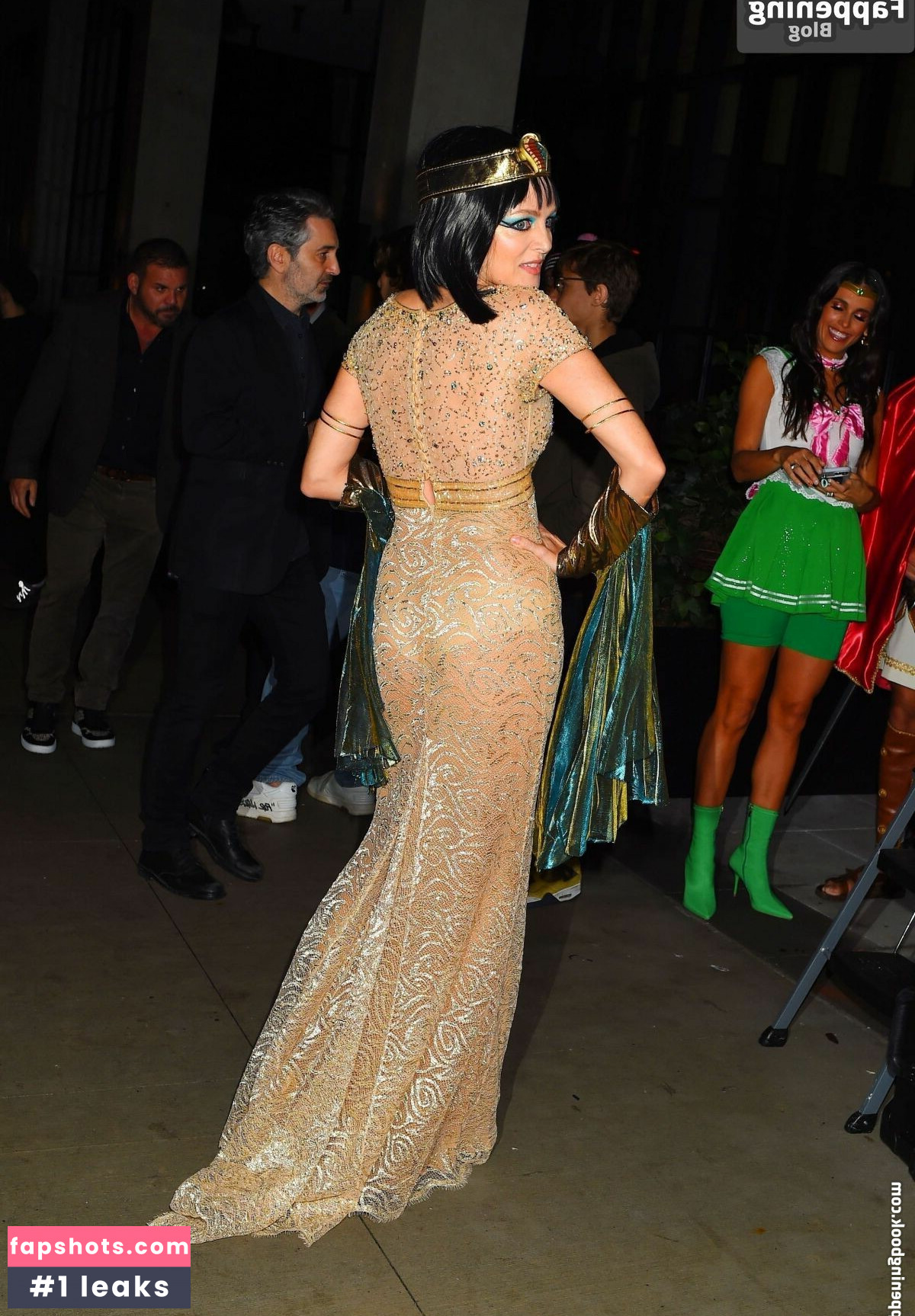 Heather Graham gallery photo #129