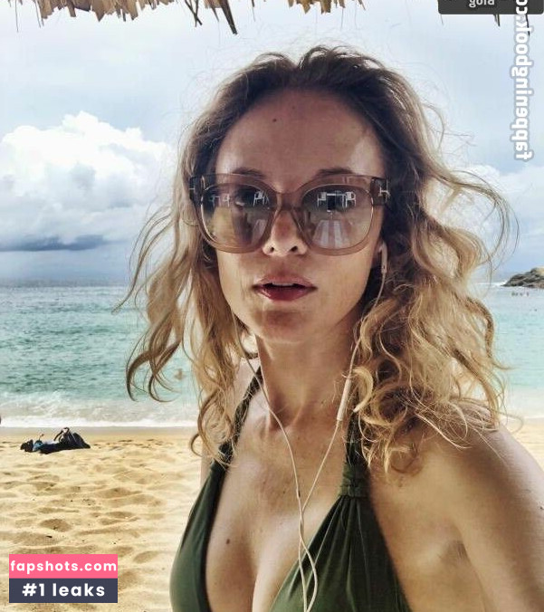 Heather Graham gallery photo #133