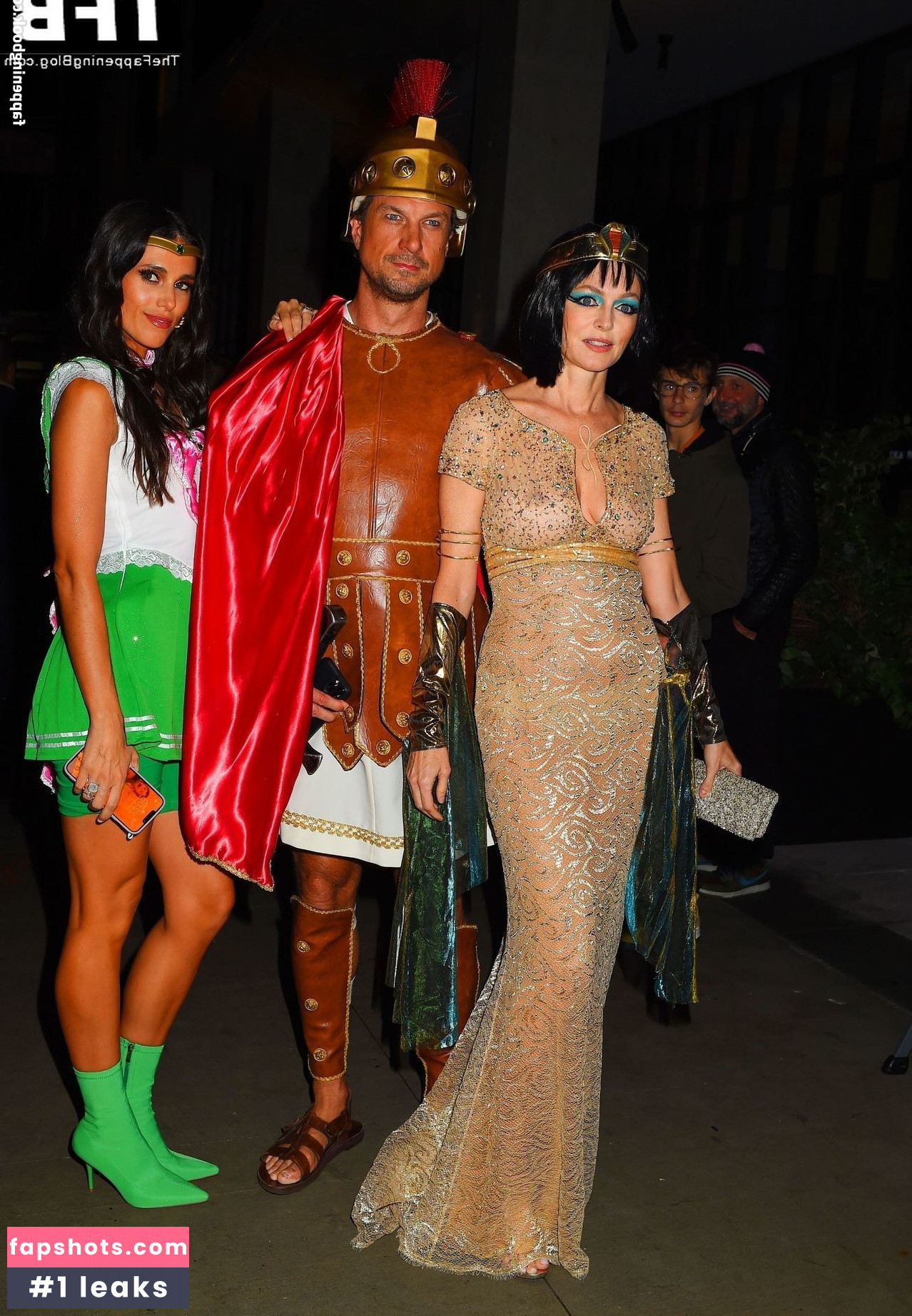 Heather Graham gallery photo #136