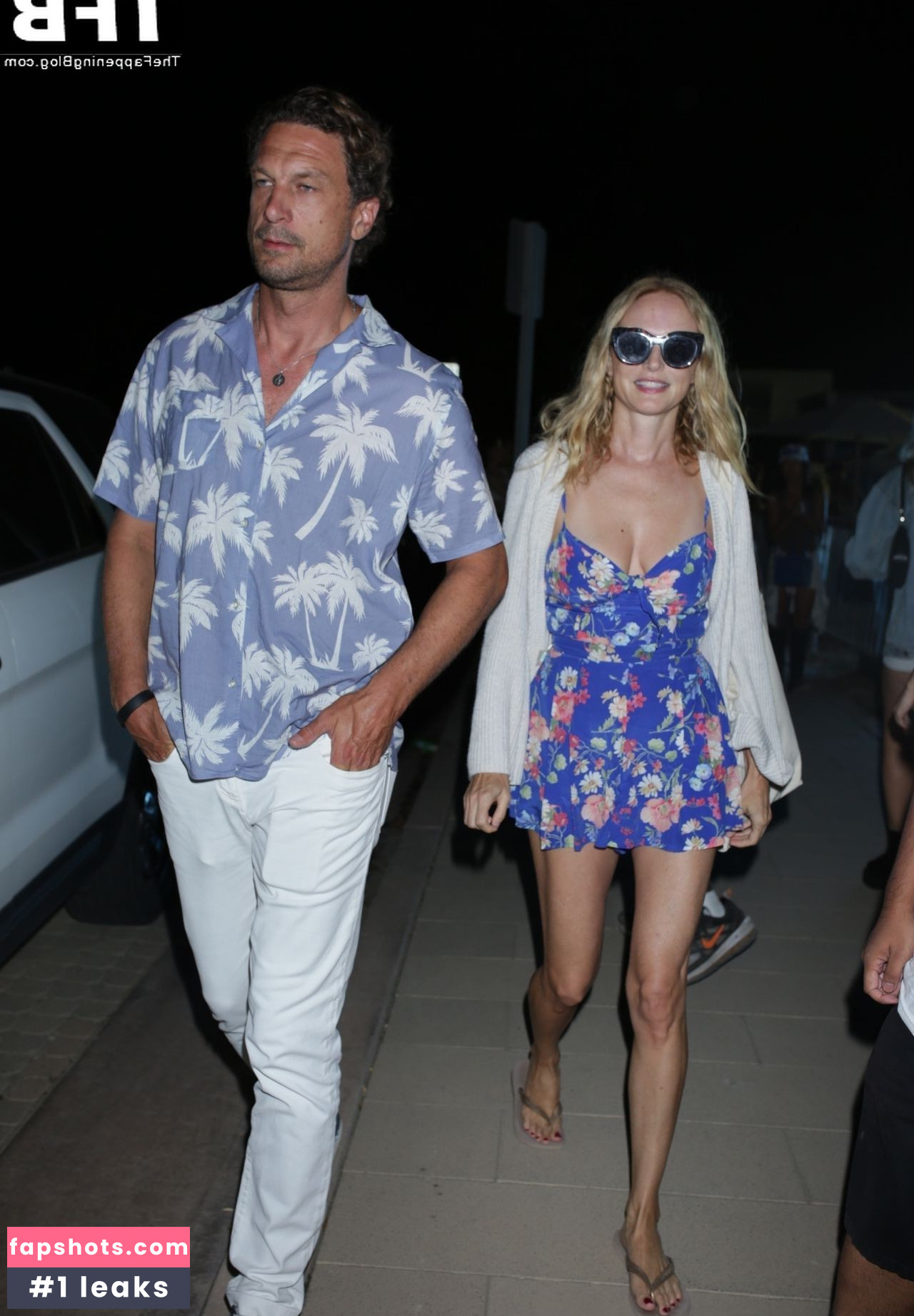 Heather Graham gallery photo #142