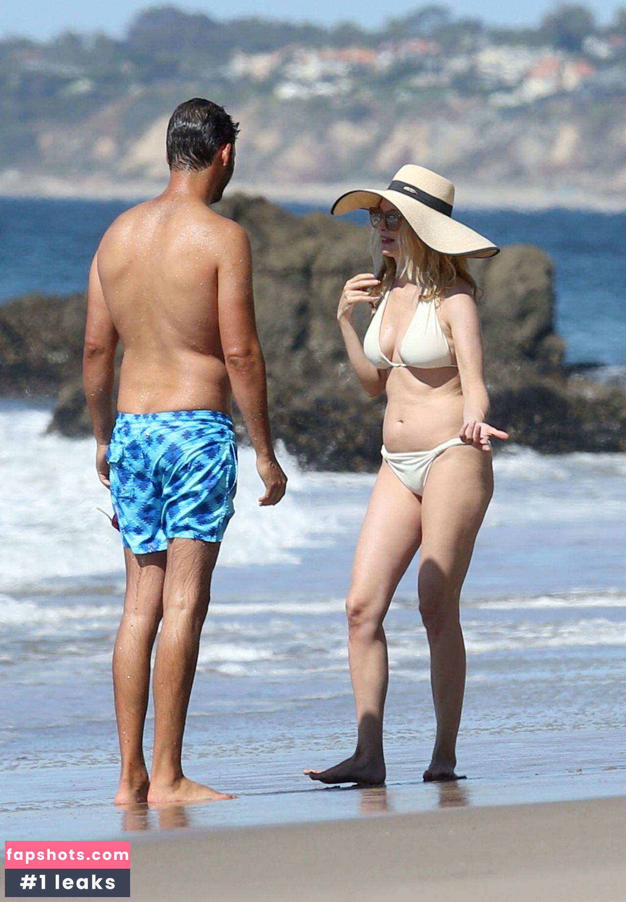 Heather Graham gallery photo #196