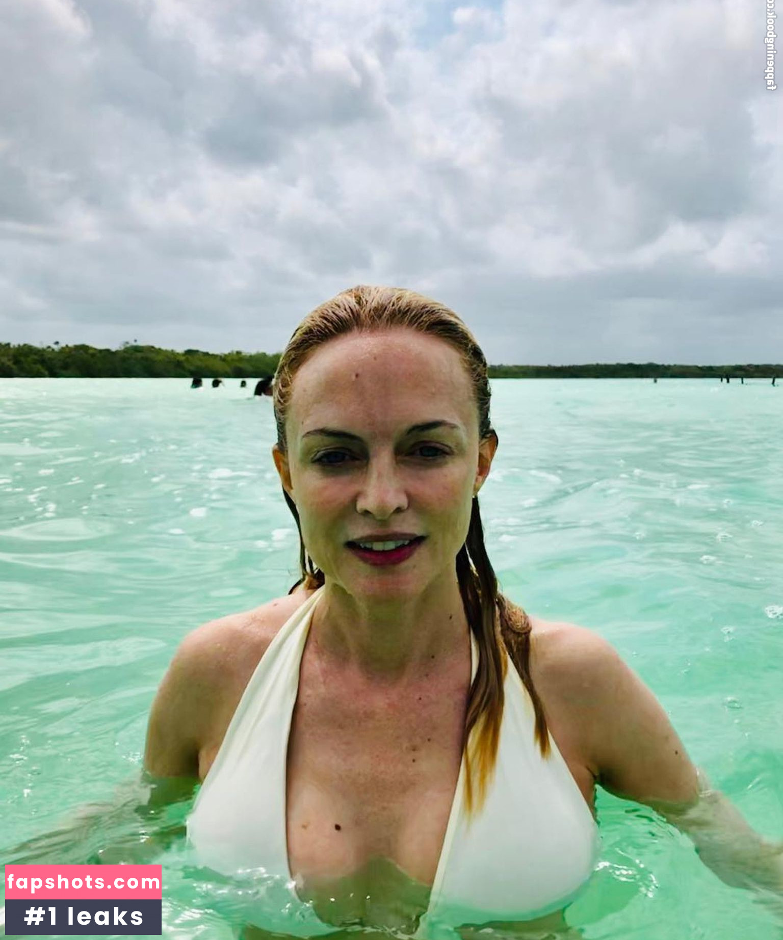 Heather Graham gallery photo #207